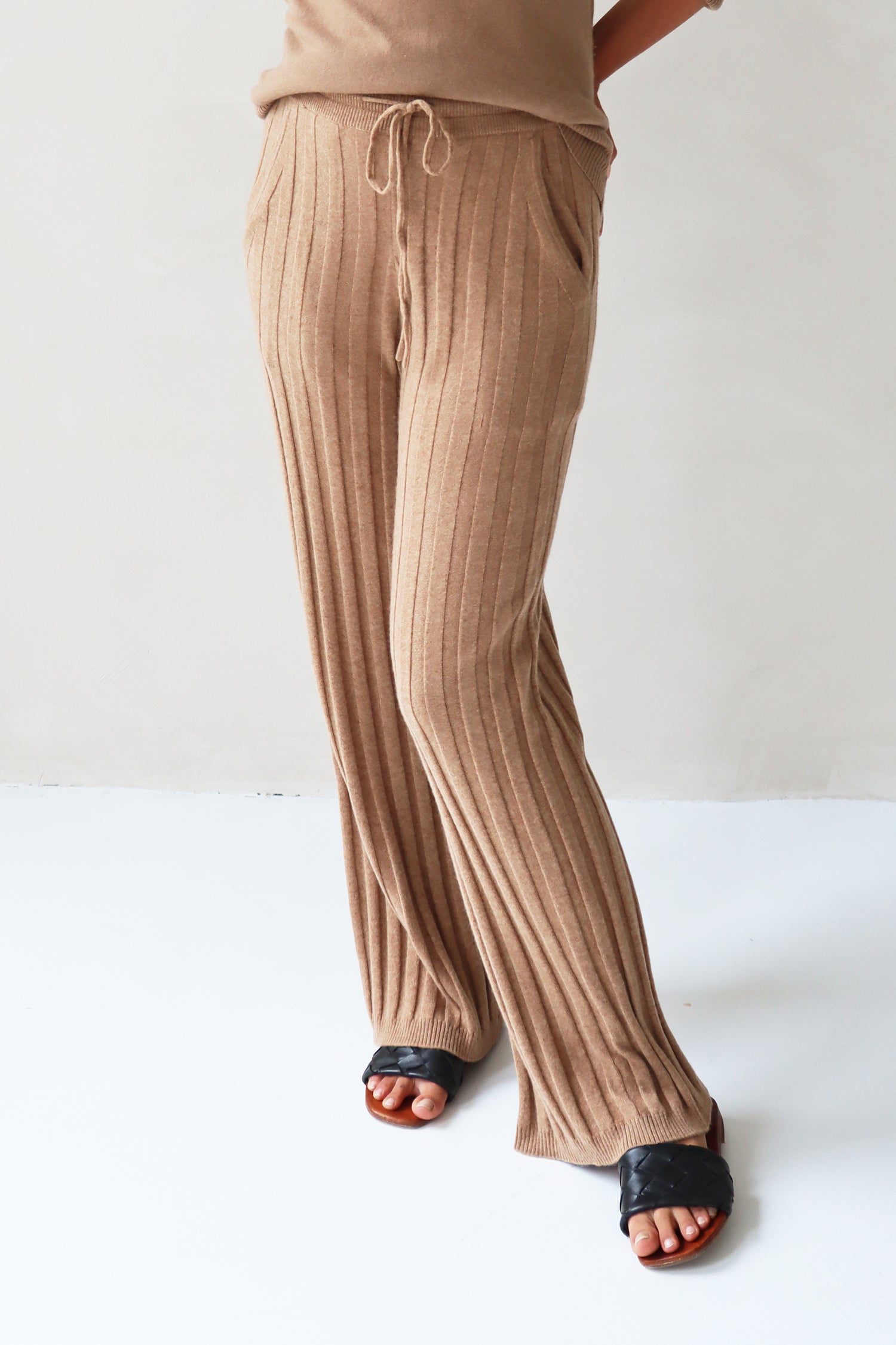 Woman's Cashmere Meditation Pants Camel